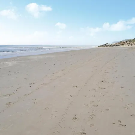 1 Bedroom Amazing In דירה לוקן