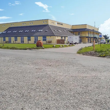 1 Bedroom Amazing In *